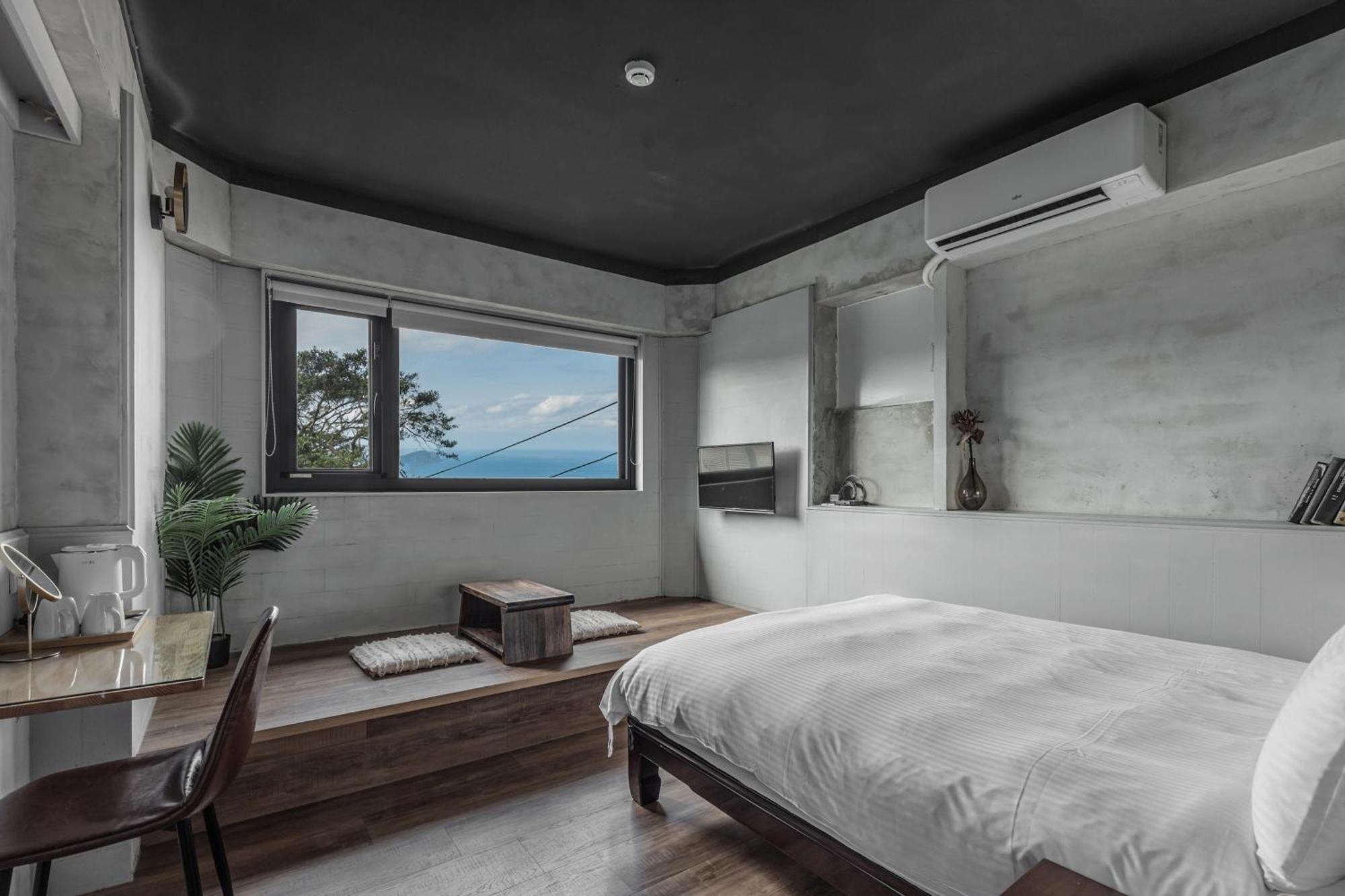 Bed and Breakfast Jiufen The Ocean Theory Номер фото